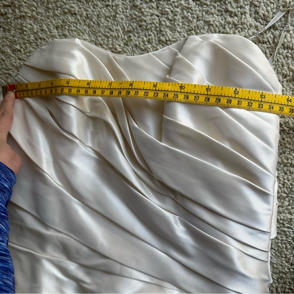 Maggie Sottero Benita Strapless Wedding Gown and 2 Wedding Veils - Picture 8 of 16